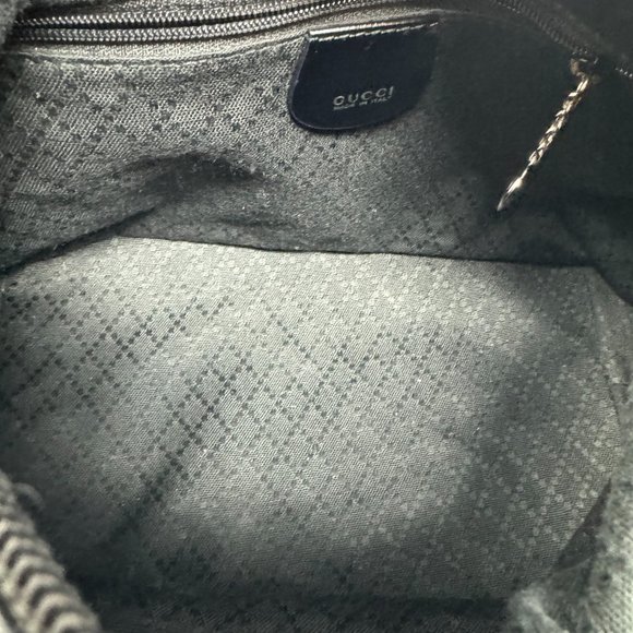 Gucci Authentic Women's Black Shoulder Bag with Bamboo Handle - Picture 4 of 5